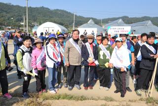 교외선 제계통을위한 걷기대회 의 사진