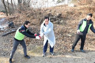 사복협의체 연탄전달 의 사진