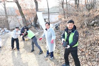 사복협의체 연탄전달 의 사진