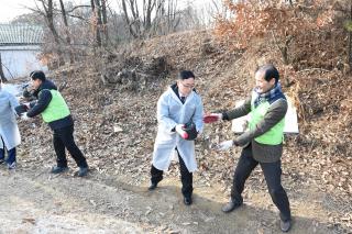 사복협의체 연탄전달 의 사진